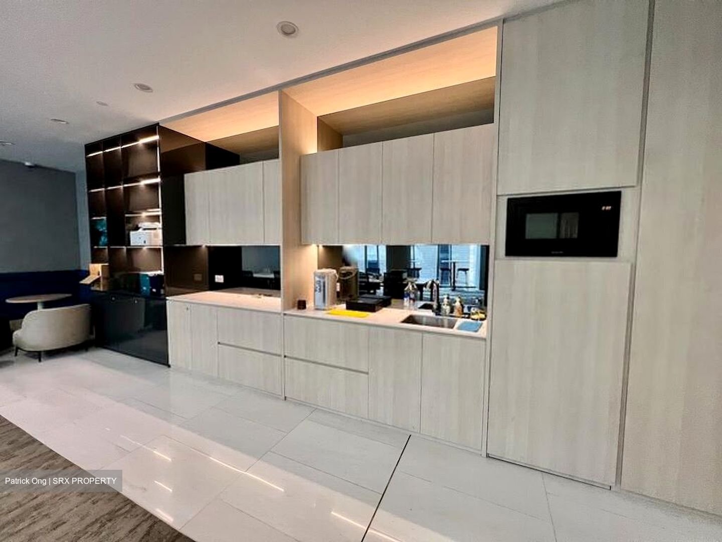 18 ROBINSON (D1), Office #457179641